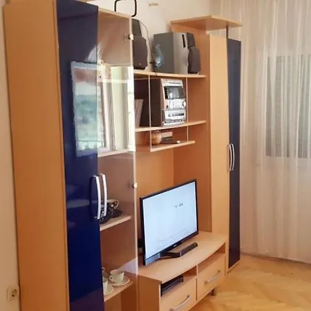 Apartment In With Terrace Air Conditioning Wi Fi Washing Machine Sali