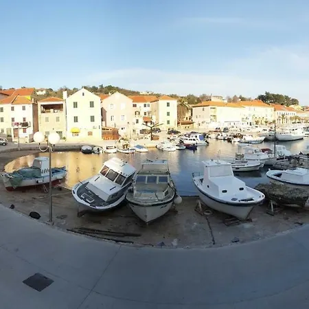 Apartment In With Terrace Air Conditioning Wi Fi Washing Machine Sali